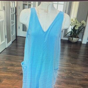Light Blue Sleeveless V-Neck Dress